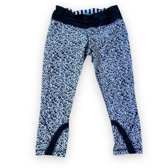 Lululemon Run Inspire Crop II FullOn Luxtreme Mini Brushed Animal Black White - Picture 8 of 9